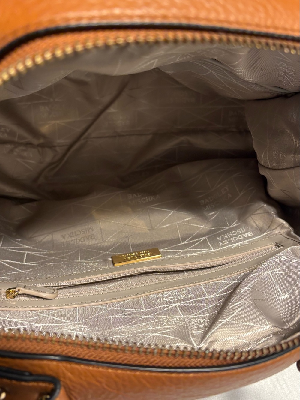 BADGLEY MISCHKA, Tan Leather Top-Handle Bag with Shoulder Strap - Picture 3 of 9